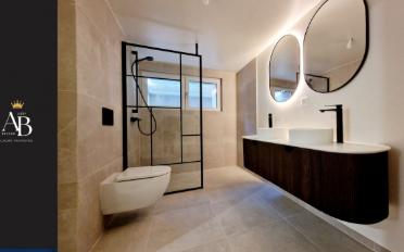 Villa 9 pièces - image - 12