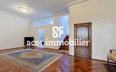 Mixed use property - image - 2