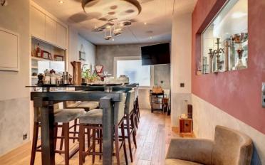 Mixed use property - image - 11
