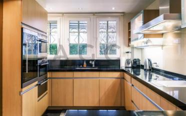 Villa 9 Zimmer - image - 4