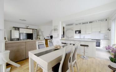 Apartment 4 rooms - image - 4