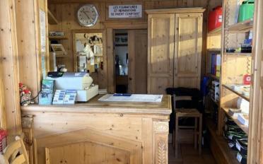 Garage - image - 3