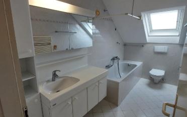 Dachwohnung 3 Zimmer - image - 7