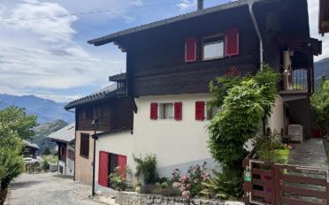Einfamilienhaus 4.5 Zimmer - image - 1