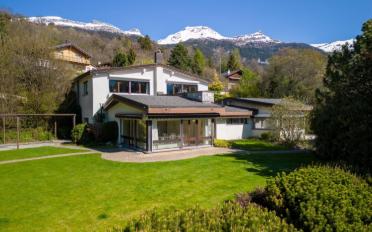 Villa 18 Zimmer - image - 3