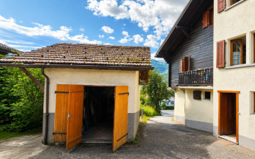 Einfamilienhaus 9.5 Zimmer - image - 4