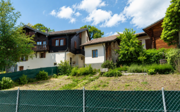 Einfamilienhaus 9.5 Zimmer - image - 1