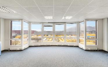 Office - image - 8
