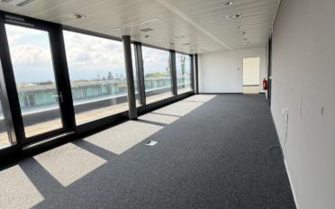 Office - image - 1