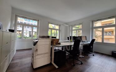 Office - image - 4