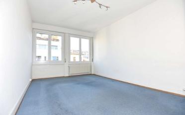 Office - image - 4
