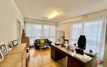 Bureau - image - 2