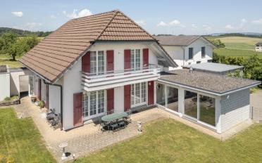 Einfamilienhaus 5.5 Zimmer - image - 1