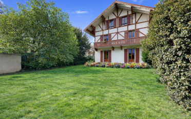 Einfamilienhaus 6.5 Zimmer - image - 1