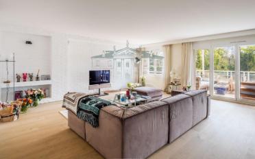 Apartment 6 rooms - image - 2