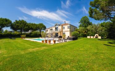 Single house 11 rooms - image - 1