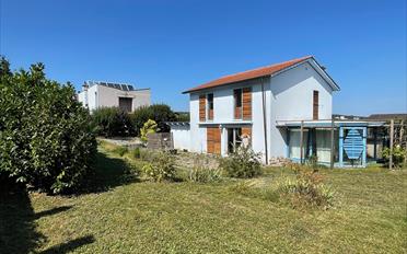 Single house - image - 2