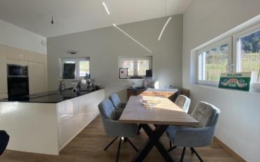 Villa - image - 5