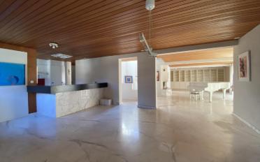 Villa - image - 6