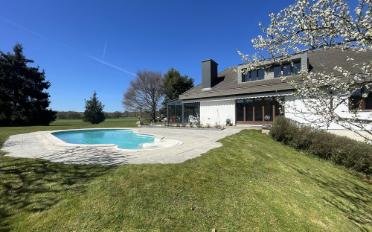 Villa 7.5 pièces - image - 1