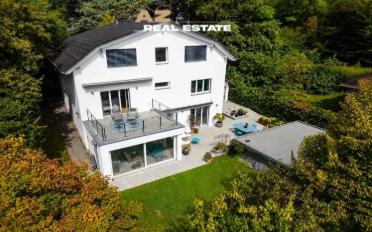 Maison 9 pièces - image - 1