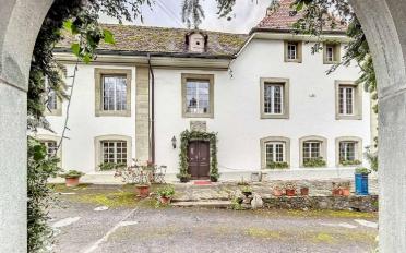 Maison 16 pièces - image - 2