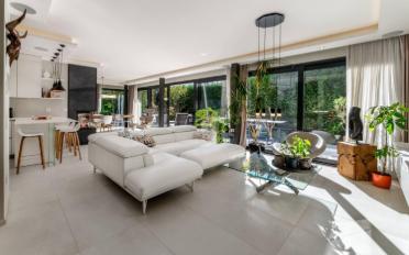 Villa 7.5 Zimmer - image - 1