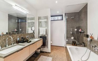 Apartment 4 rooms - image - 9