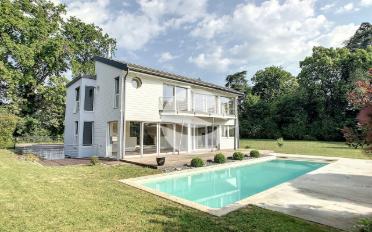 Einfamilienhaus 8.5 Zimmer - image - 1