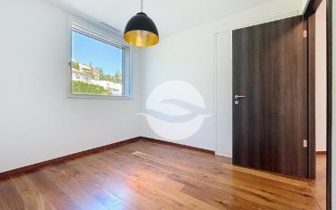 Apartment 4 rooms - image - 8