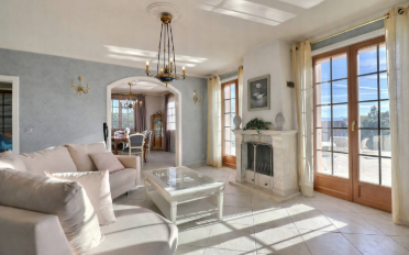 Villa 7.5 Zimmer - image - 3
