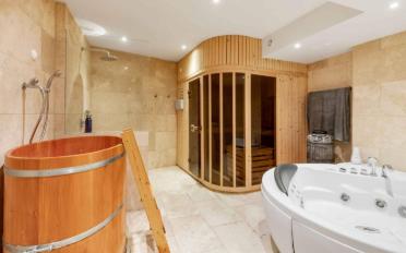 Villa 7.5 Zimmer - image - 1