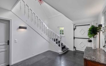 Villa 7.5 pièces - image - 9