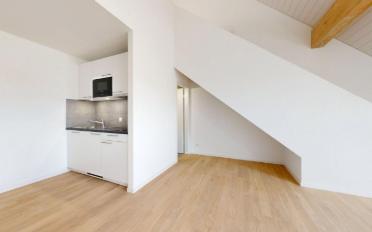 Office - image - 4