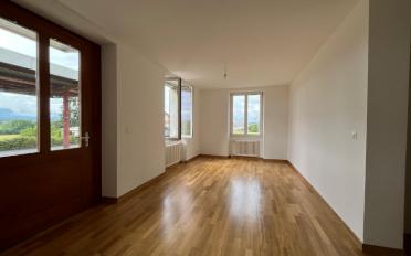 Apartment 4 rooms - image - 3
