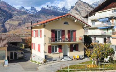 Immeuble résidentiel 9 pièces - image - 2