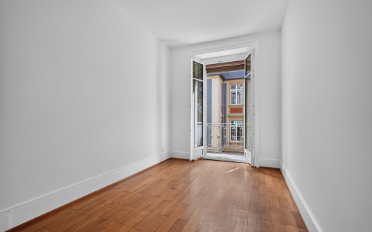 Apartment 4 rooms - image - 9
