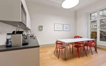 Office - image - 8