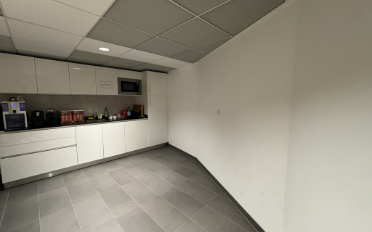 Office - image - 6