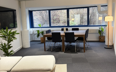 Office - image - 1