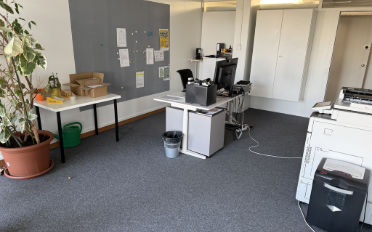 Office - image - 1