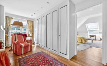 Attic flat 6 rooms - image - 7