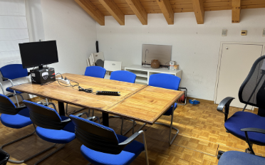Office - image - 3