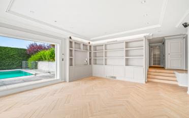 Villa - image - 13