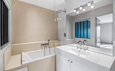 Dachwohnung 5 Zimmer - image - 9