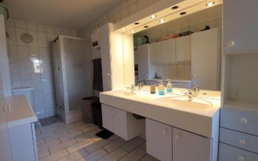 Doppeleinfamilienhaus 7.5 Zimmer - image - 13