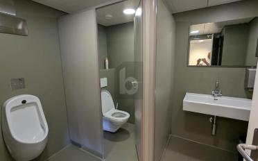 Office - image - 5