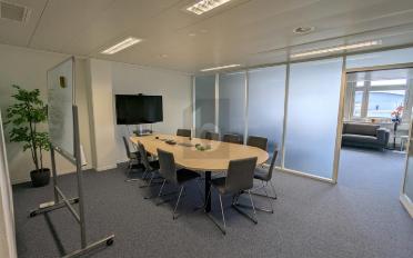 Office - image - 4