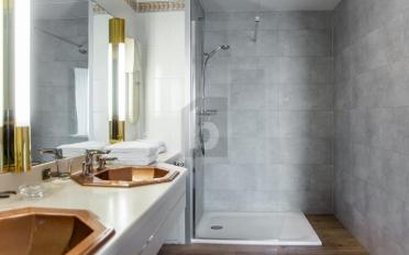 Hotel 30 rooms - image - 5