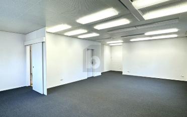 Bureau 3.5 pièces - image - 2